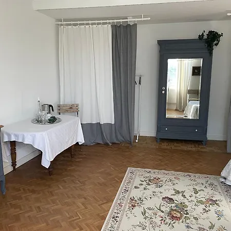 Grande Chambre Au Calme